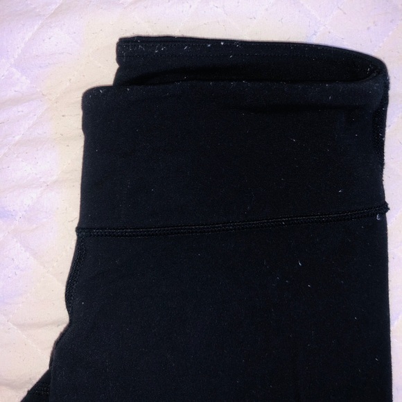 Lululemon Wunder Under Crop II *Full-On Luon - Picture 3 of 5